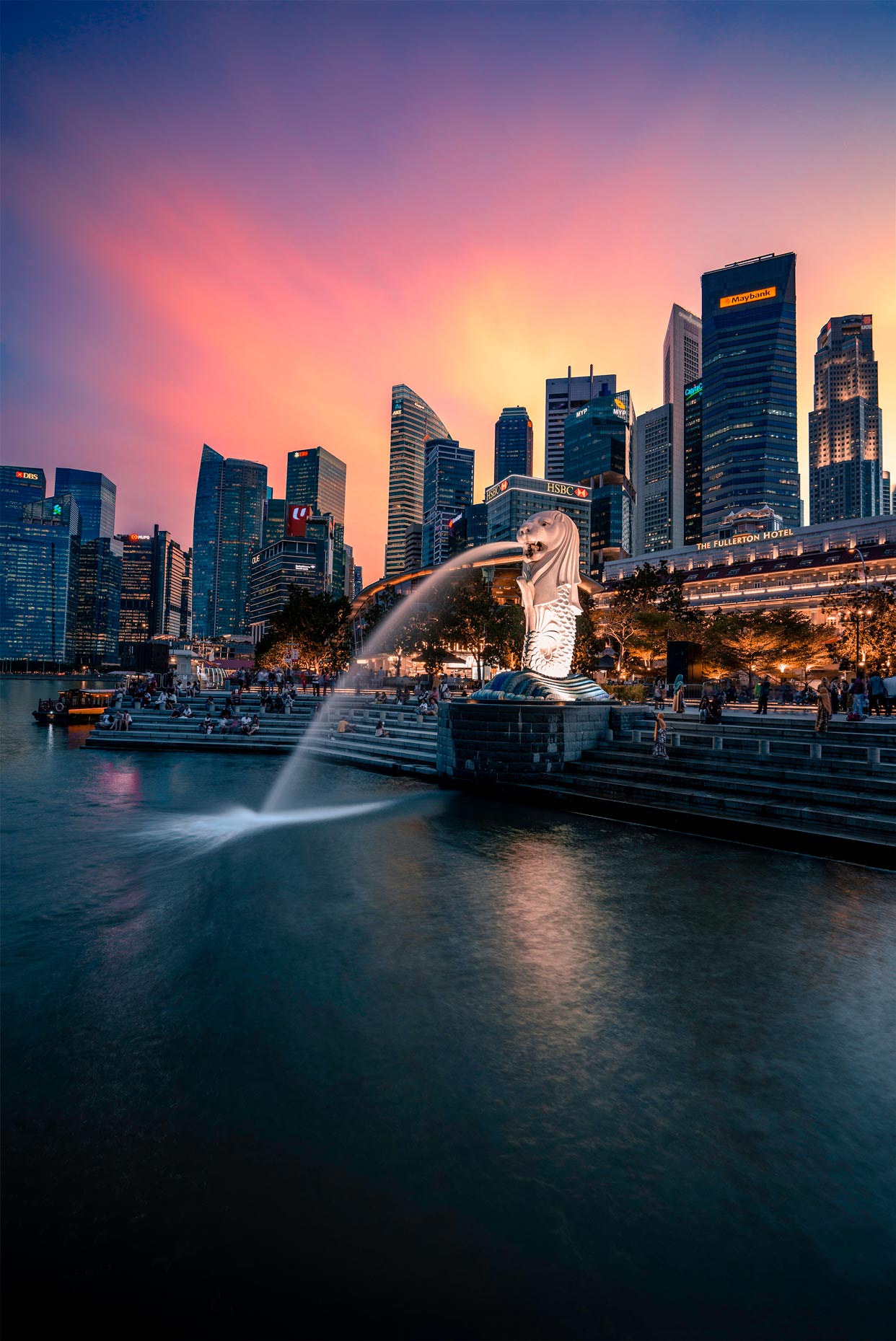Patung Merlion Park Singapore sebagai ikon wisata utama.