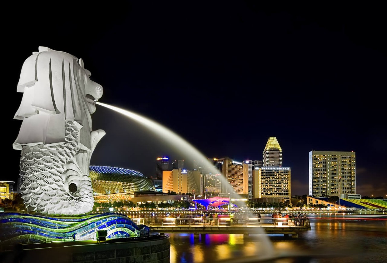 Merlion Park with Singapore skyline background.